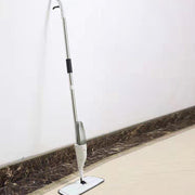 2-in-1 Sprüh-Mopp für die Bodenpflege