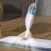 2-in-1 Sprüh-Mopp für die Bodenpflege